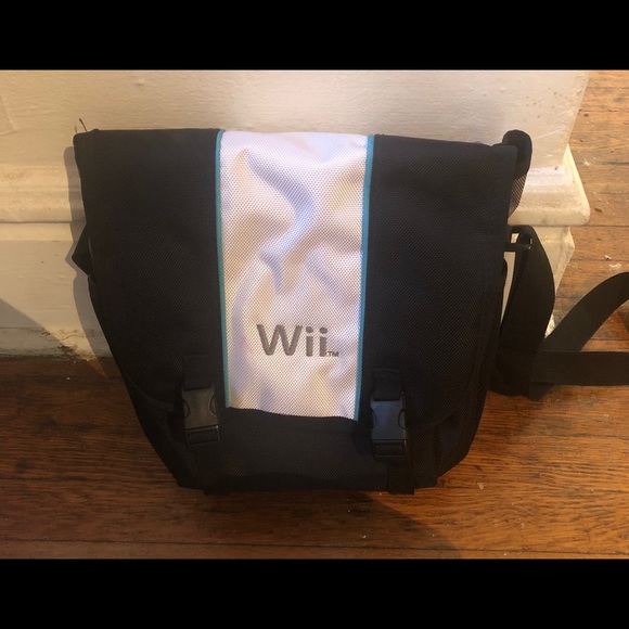 Wii Messenger Bag - Picture 2 of 4